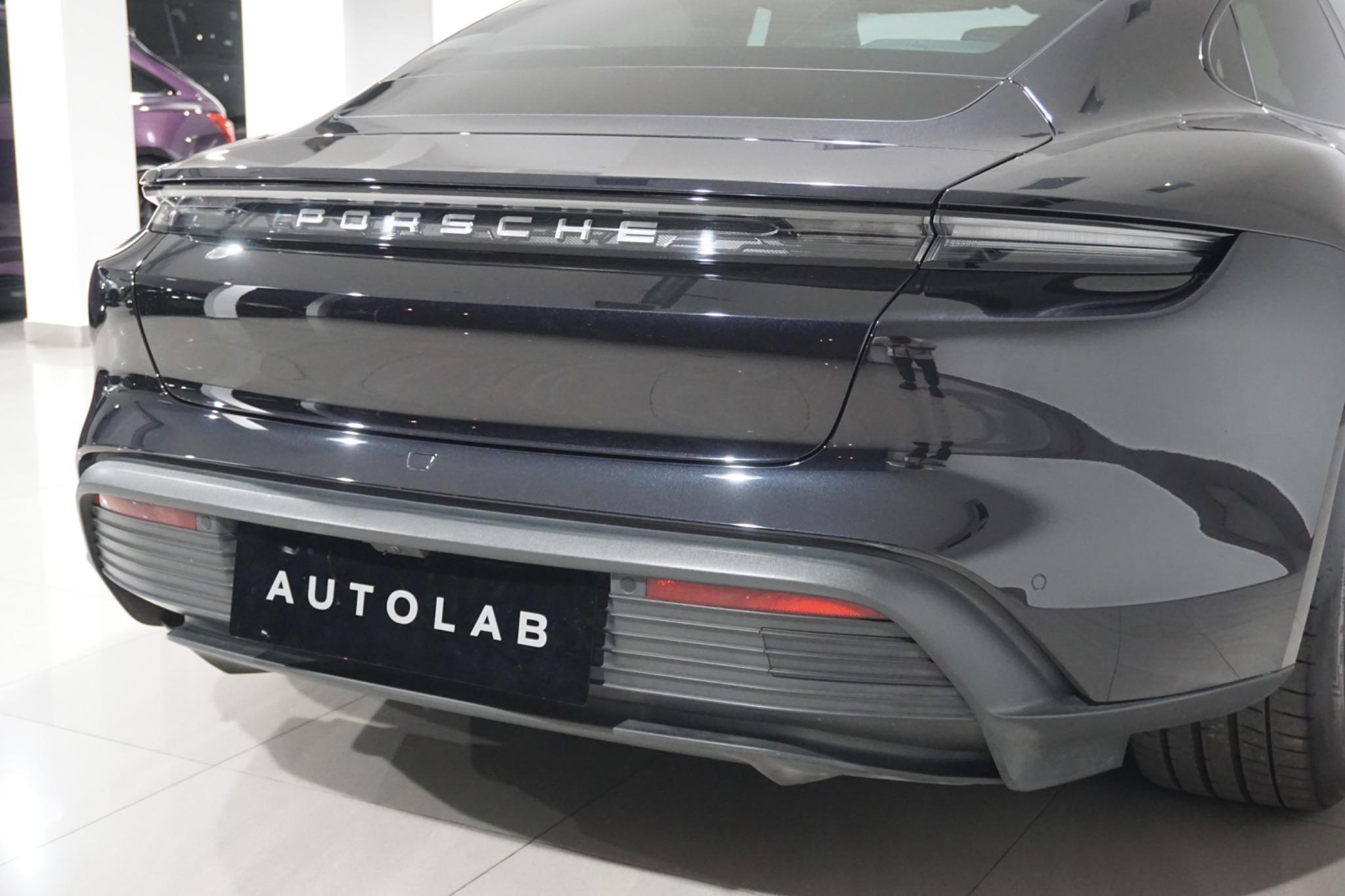Porsche Taycan Performance Plus 93.4kWh 4S Auto 4WD 4dr (11kW Charger)
